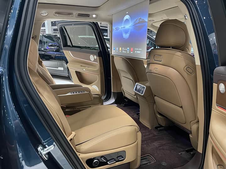 Aito M9 2025 2025款 增程 Ultra版 52kWh 6座版