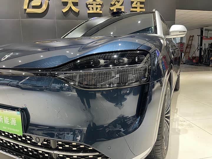 Aito M9 2025 2025款 增程 Ultra版 52kWh 6座版