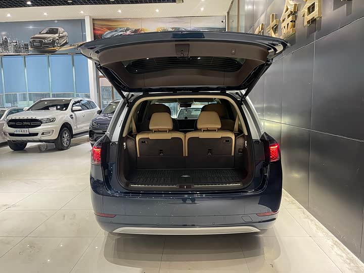 Aito M9 2025 2025款 增程 Ultra版 52kWh 6座版