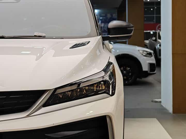 2025 Geely Coolray