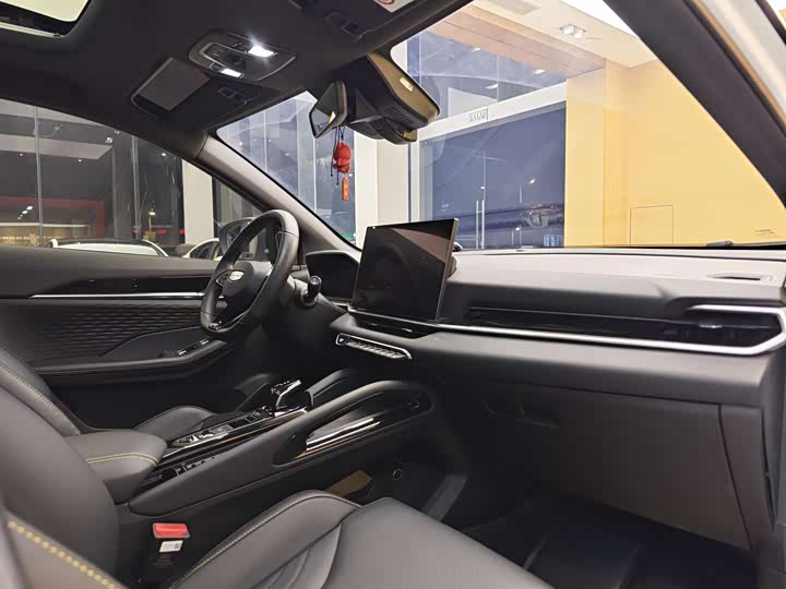 Geely Coolray 2025 2025款 缤越L 1.5TD DCT 星耀