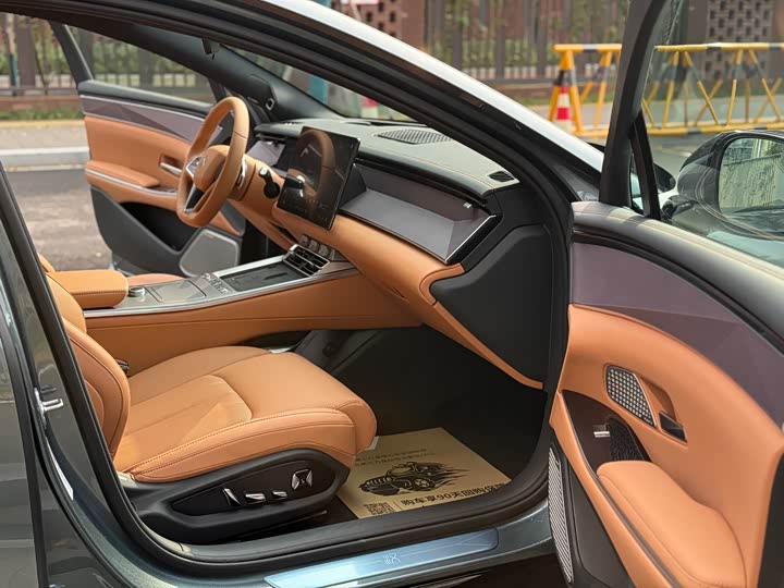 BYD Han L 2025 2025款 DM-i 200KM激光雷达旗舰型