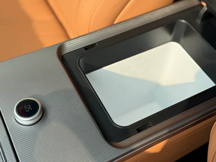 BYD Han L 2025 2025款 DM-i 200KM激光雷达旗舰型