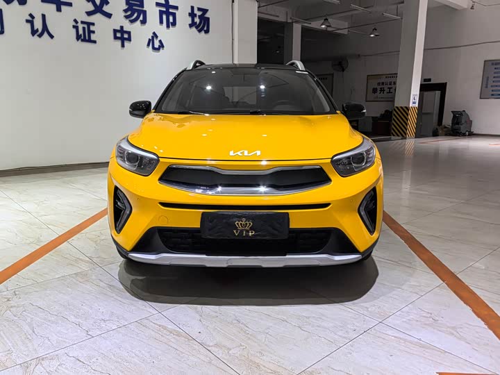 Kia KX1 2021 2021款 1.4L CVT趣享天窗款