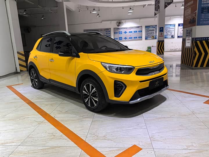 Kia KX1 2021 2021款 1.4L CVT趣享天窗款