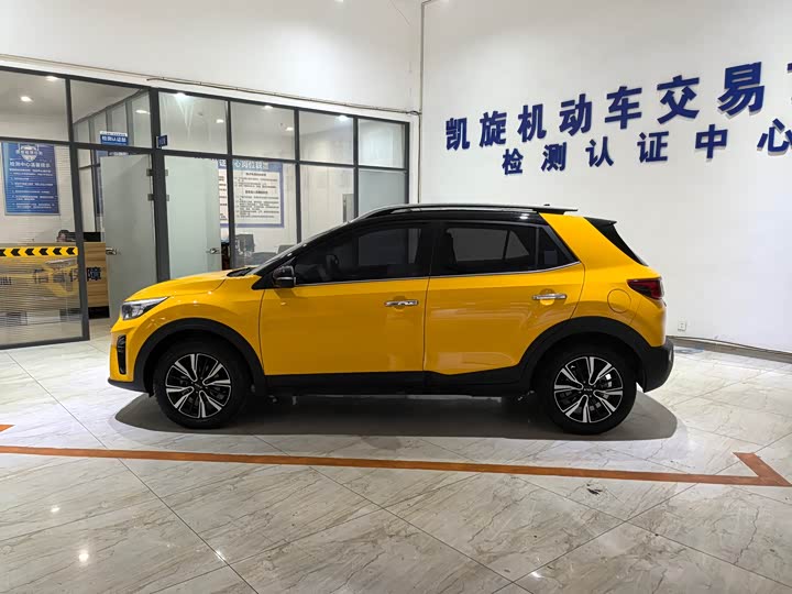 Kia KX1 2021 2021款 1.4L CVT趣享天窗款