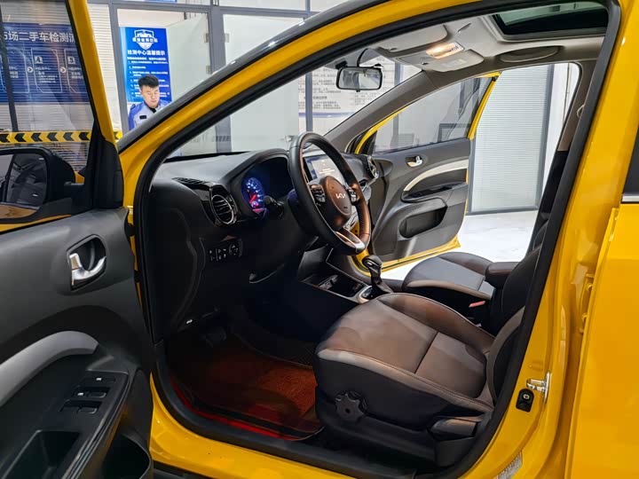 Kia KX1 2021 2021款 1.4L CVT趣享天窗款