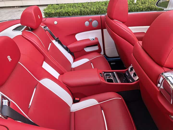 Rolls-Royce Dawn 2018 2018款 6.6T 标准型