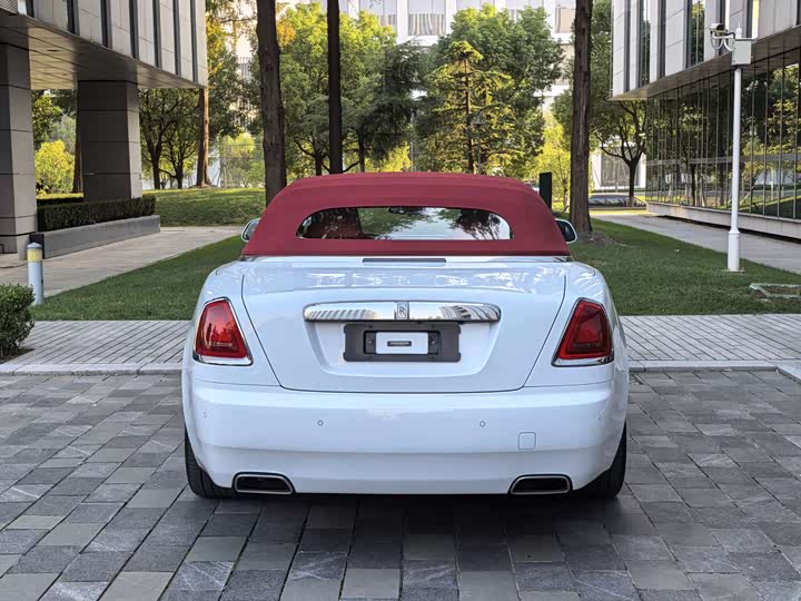 Rolls-Royce Dawn 2018 2018款 6.6T 标准型