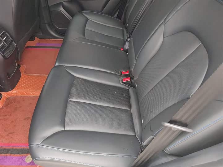 Roewe RX5 2023 2023款 PLUS 330TGI 自动领潮智惠版