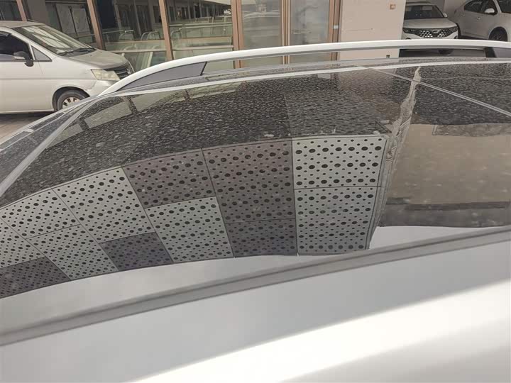 Roewe RX5 2023 2023款 PLUS 330TGI 自动领潮智惠版