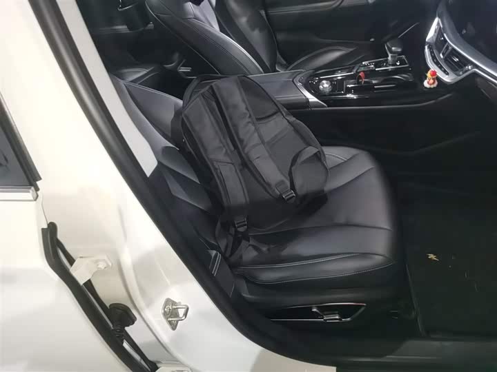 Geely Emgrand GT 2021 2021款 1.8T 领航版+