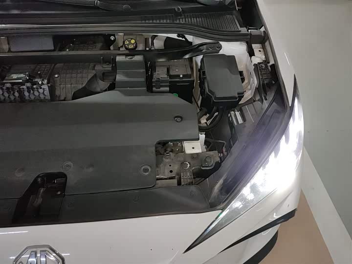 MG Motor 4 EV 2023 2023款 415km 出海冠军版