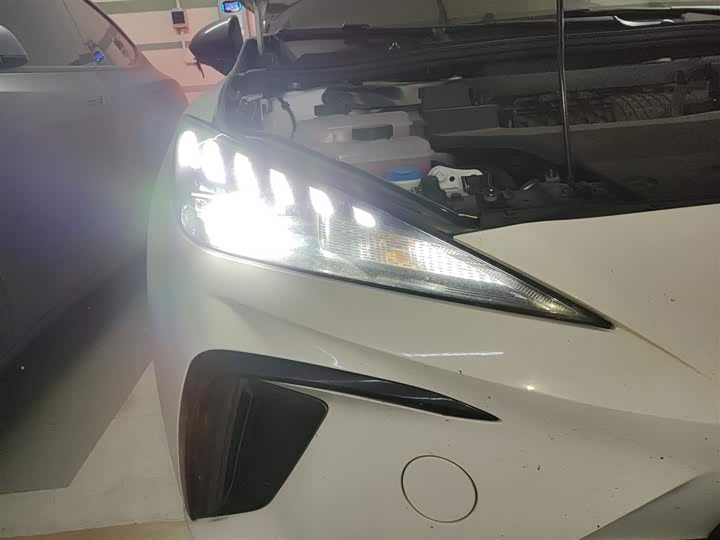 MG Motor 4 EV 2023 2023款 415km 出海冠军版