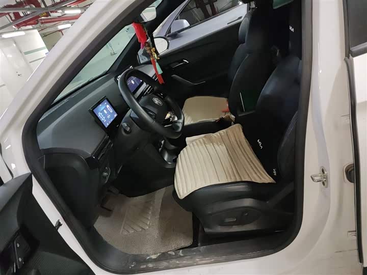 MG Motor 4 EV 2023 2023款 415km 出海冠军版