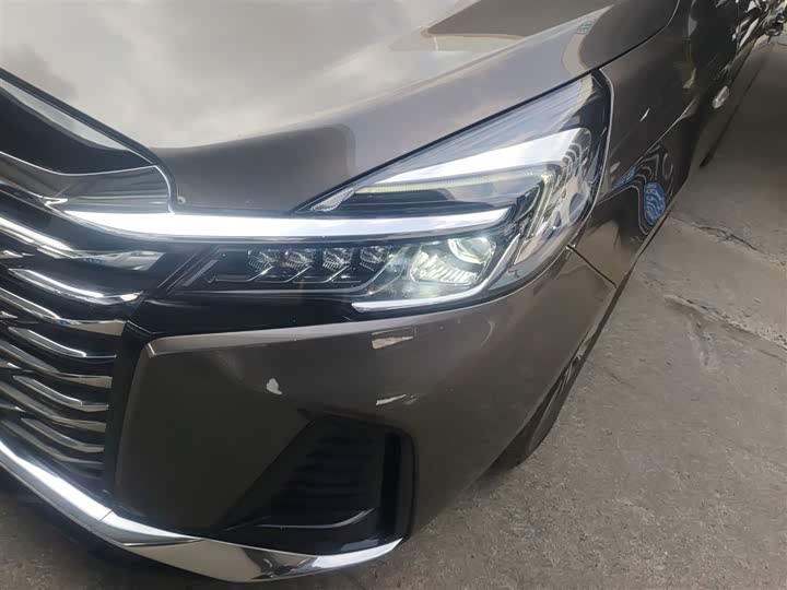 Buick GL8 ES 2023 2023款 改款 陆上公务舱 豪华型