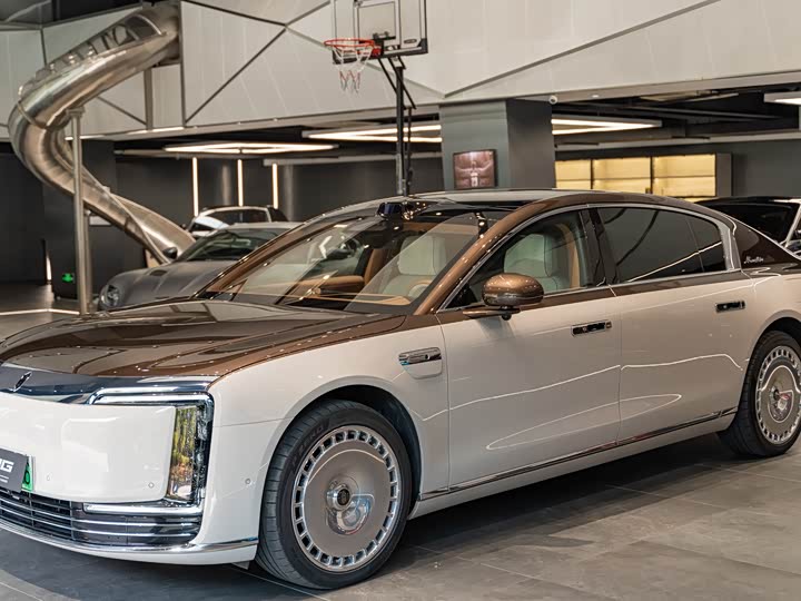 Maextro S800 2025 2025款 增程 星辉行政版 4座