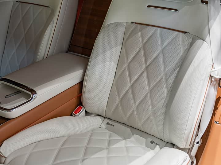 Maextro S800 2025 2025款 增程 星辉行政版 4座