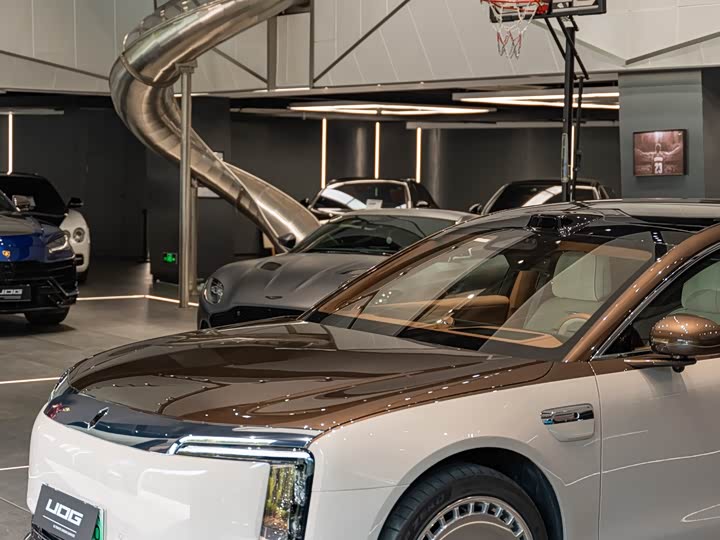 Maextro S800 2025 2025款 增程 星辉行政版 4座