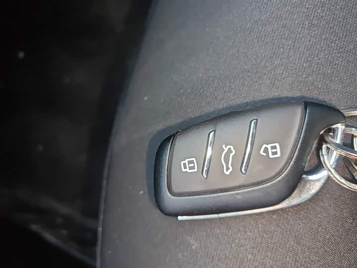 Roewe i5 2023 2023款 1.5L 手动舒享版