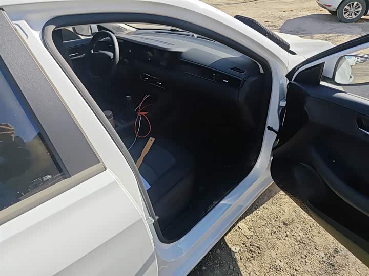 Roewe i5 2023 2023款 1.5L 手动舒享版