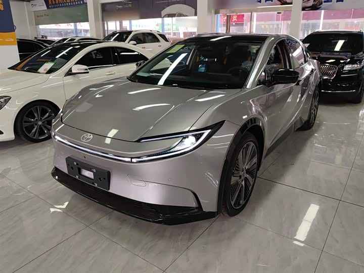 2025 Toyota bZ5