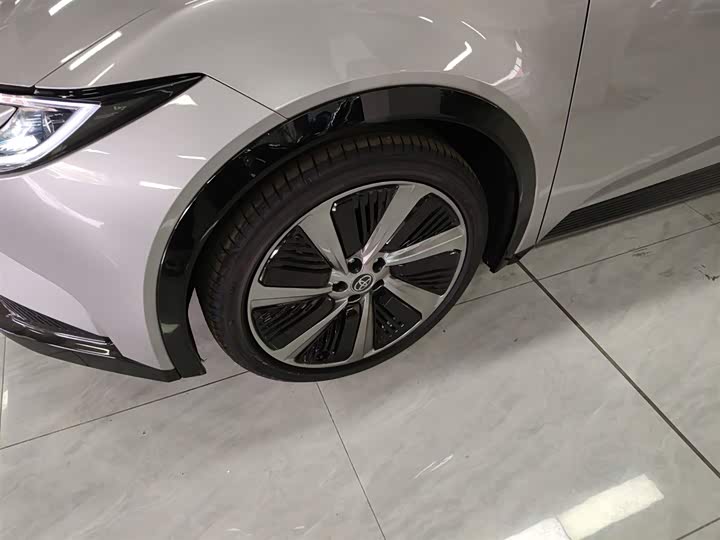 Toyota bZ5 2025 2025款 550 PRO