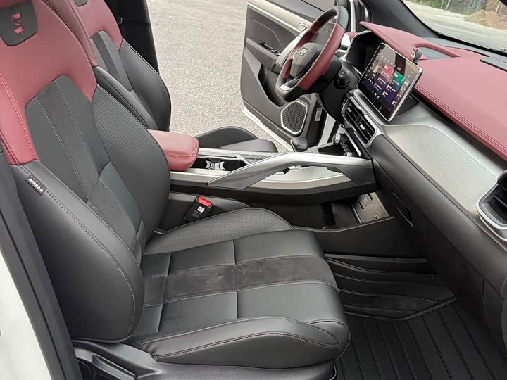 Geely Coolray Hybrid 2022 2022款 1.5T ePro 85KM星耀版