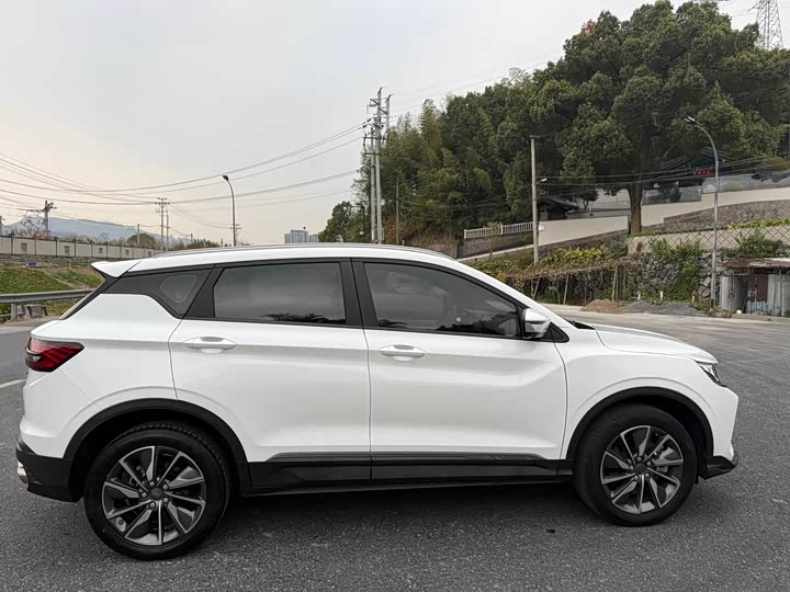 Geely Coolray Hybrid 2022 2022款 1.5T ePro 85KM星耀版