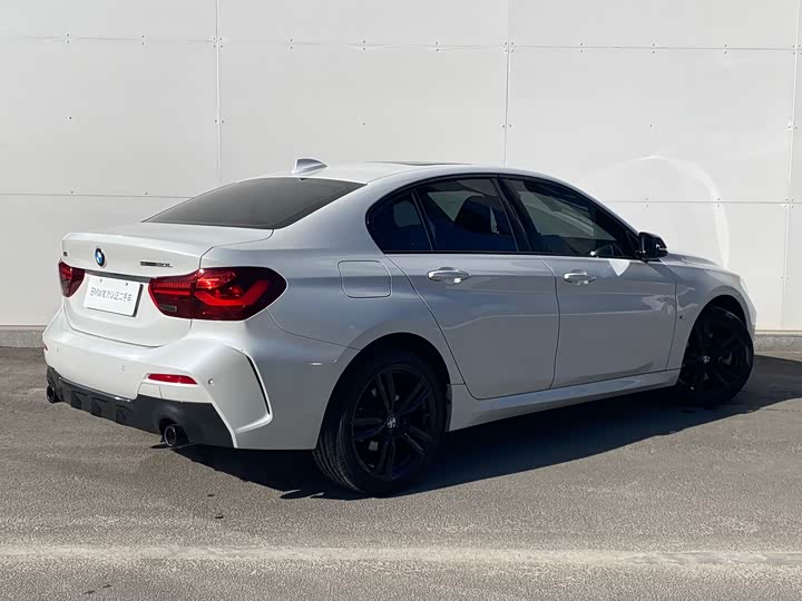 BMW 1 Series 2023 2023款 125i M运动曜夜版