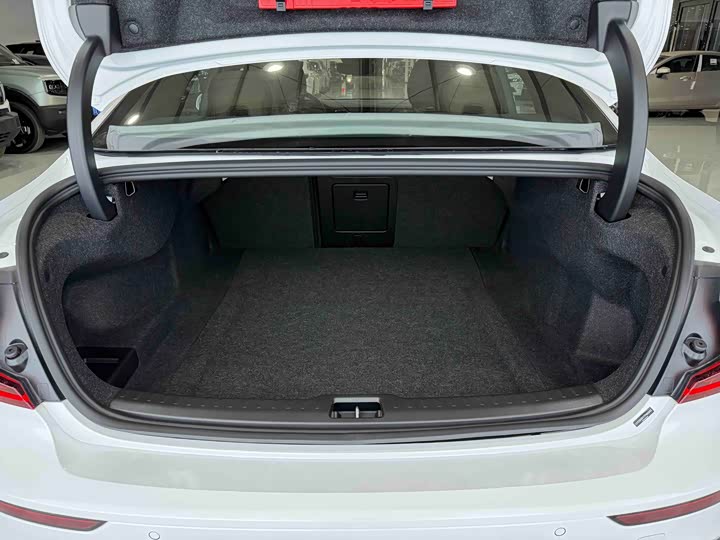 Volvo S60 2026 2026款 B4 智逸豪华版