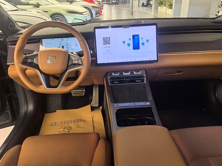 BYD Han L 2025 2025款 DM-p 四驱激光雷达旗舰型