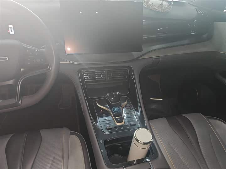 BYD Frigate 07 2023 2023款 DM-p 175KM 四驱旗舰型