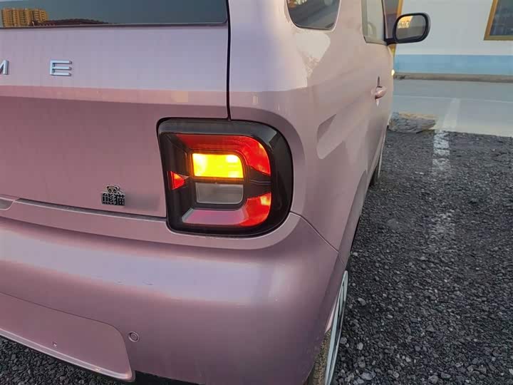 Geely Galaxy Panda Mini 2025 2025款 熊猫mini 210km 元气熊