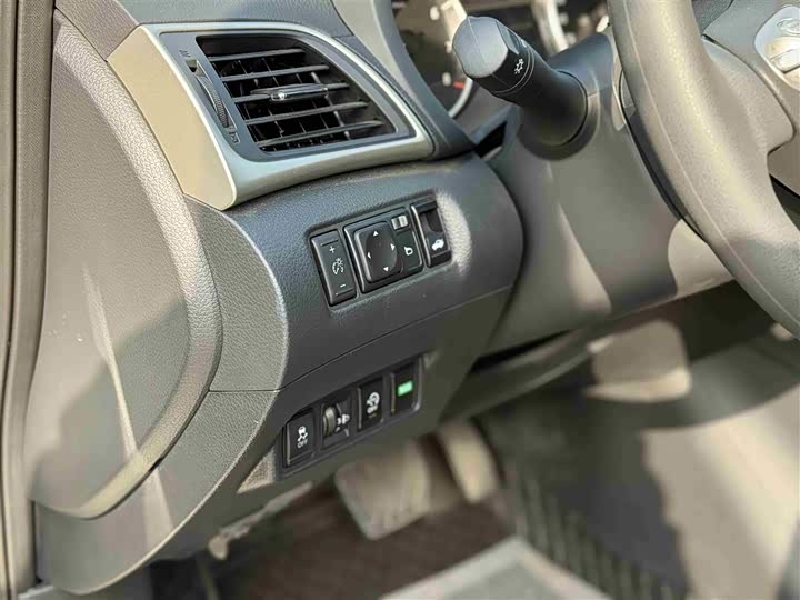 Nissan Sylphy 2024 2024款 经典 1.6XL CVT豪华版