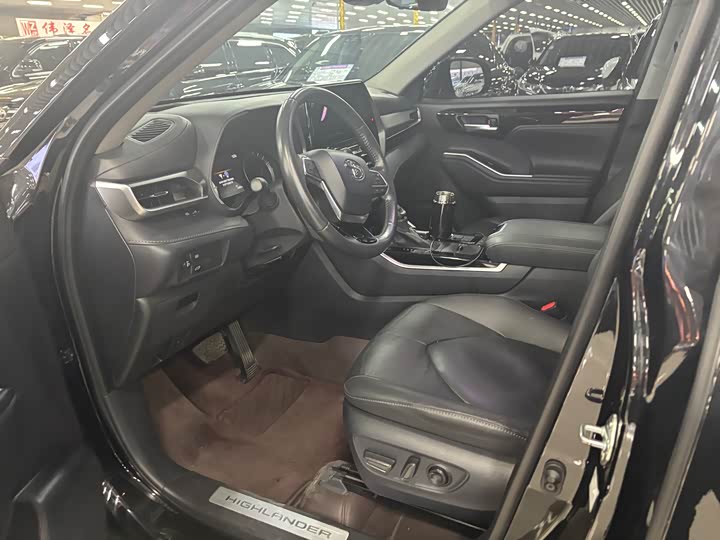 Toyota Highlander 2024 2024款 2.5L智能电混双擎四驱尊贵版 7座