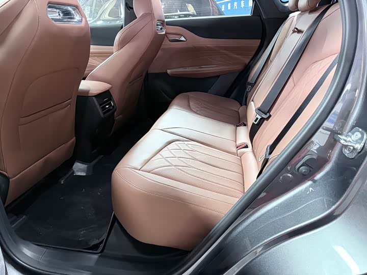 Changan UNI-Z Hybrid 2024 2024款 蓝鲸智电iDD 125km 卓越型