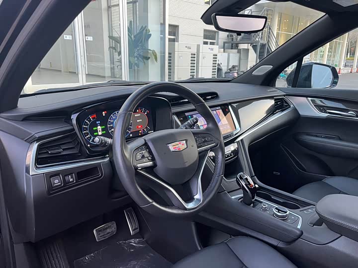 2025 Cadillac XT6