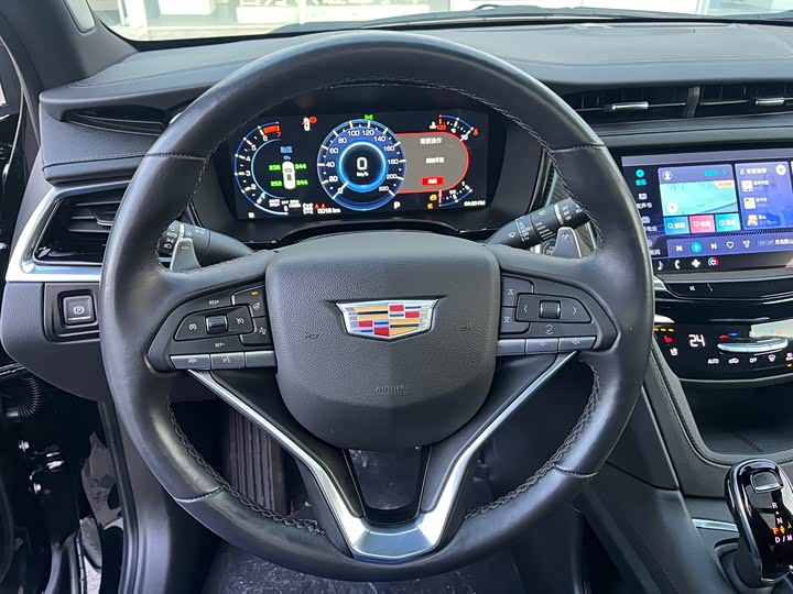 Cadillac XT6 2025 2025款 2.0T 六座四驱尊贵行政黑标版