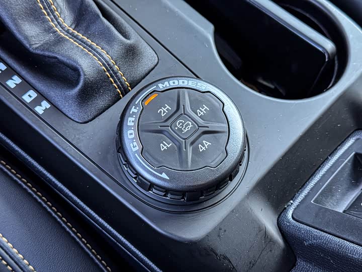 Ford Bronco 2024 2024款 2.3T 荒地