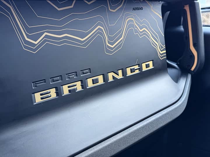 Ford Bronco 2024 2024款 2.3T 荒地