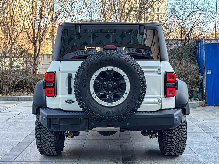 Ford Bronco 2024 2024款 2.3T 荒地