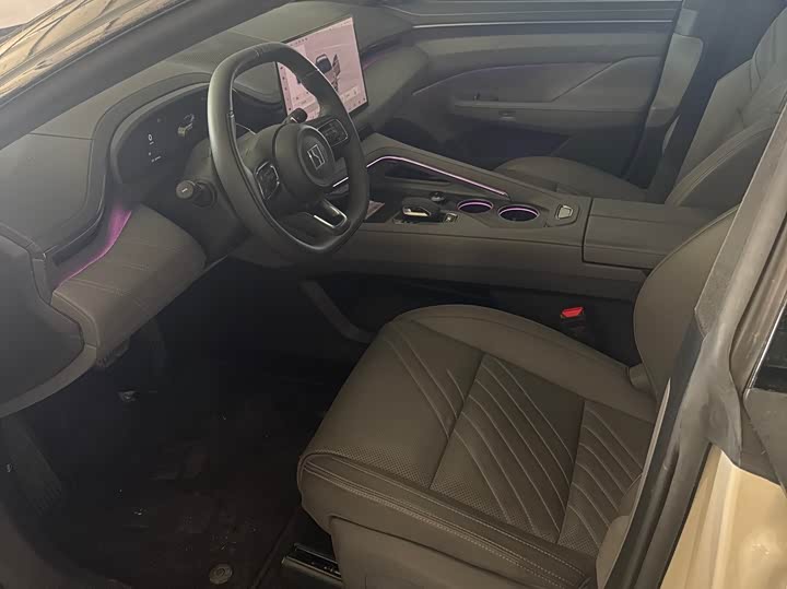 Zeekr 001 2025 2025款 WE版 95kWh 四驱