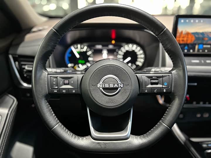 Nissan X-Trail 2023 2023款 e-POWER 超混双电机四驱豪华版