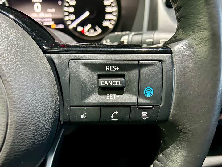 Nissan X-Trail 2023 2023款 e-POWER 超混双电机四驱豪华版