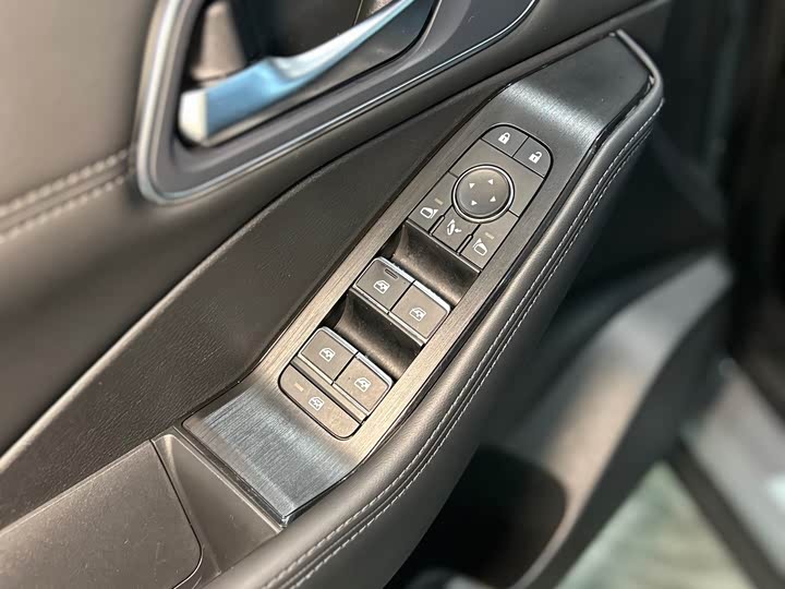 Nissan X-Trail 2023 2023款 e-POWER 超混双电机四驱豪华版