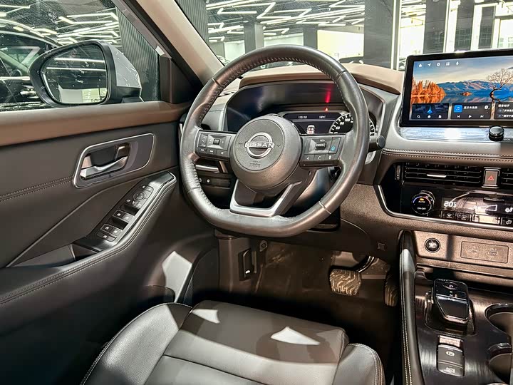 Nissan X-Trail 2023 2023款 e-POWER 超混双电机四驱豪华版