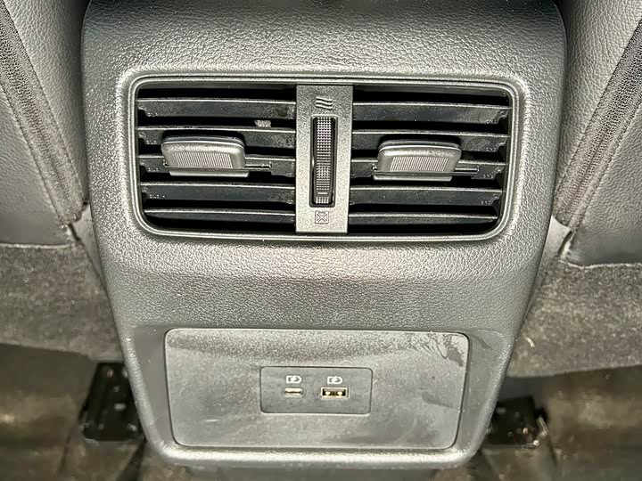 Nissan X-Trail 2023 2023款 e-POWER 超混双电机四驱豪华版