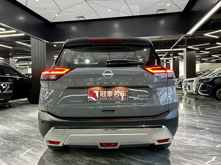 Nissan X-Trail 2023 2023款 e-POWER 超混双电机四驱豪华版