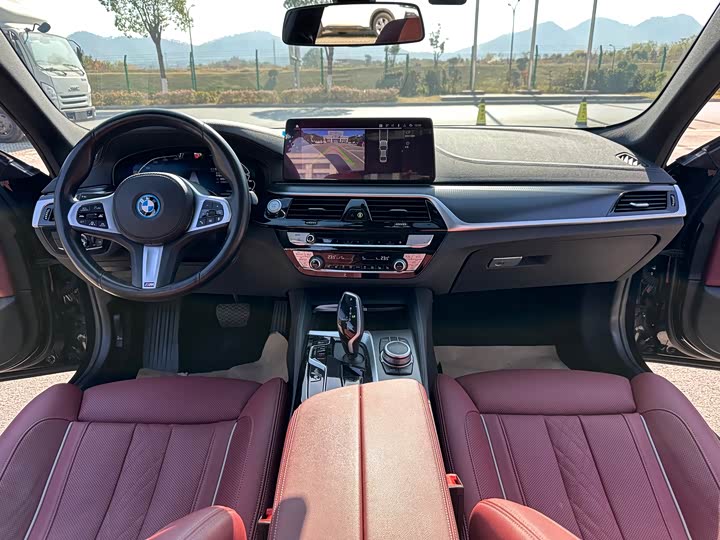 BMW 5 Series Hybrid 2022 2022款 改款二 535Le 先锋版M运动套装